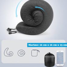 Încarcă imaginea în vizualizatorul Galerie, Perna de gat pentru calatorie din spuma cu memorie, saculet transport, dopuri pentru urechi si masca pentru ochi incluse, clema ajustabila, gri